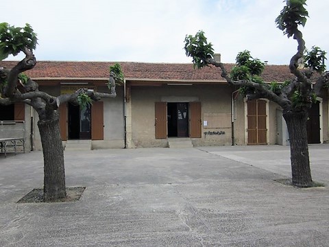 L’ancienne gare abrite la 1ère association Pomérolaise, le Foyer rural