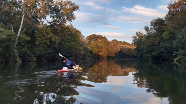 Les balades sur l’Hérault en kayak ou en pédalo sont de plus en plus appréciées chaque année