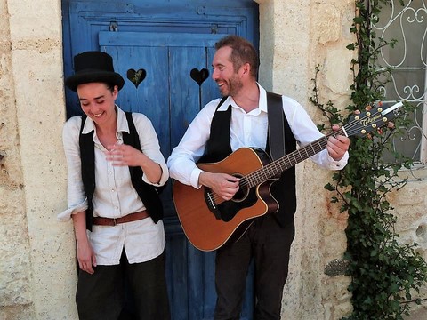 Le Duo d’Aquí, avec Joanda et Maud Curassier, mettra en lumière l’histoire et le patrimoine occitan.