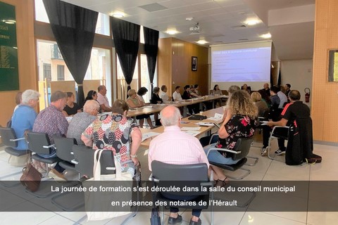 La journée de formation s’est déroulée dans la salle du conseil municipal en présence des notaires de l’Hérault