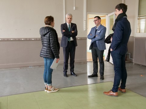 Le maire a permis au représentant de l’Etat de visiter le site Ricard et l’ancienne école maternelle à réhabiliter